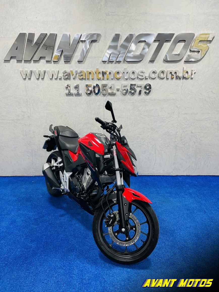 Honda CB 300F TWISTER CBS 2023