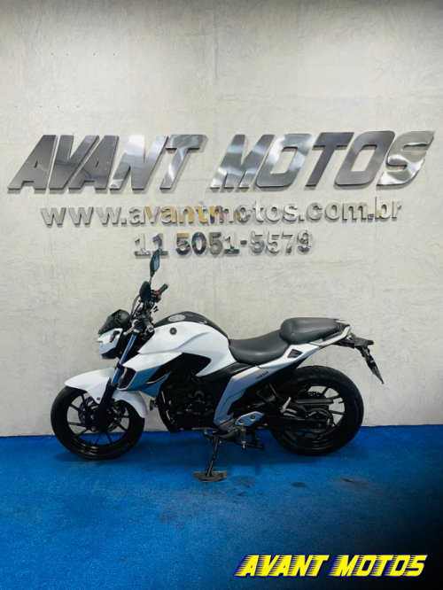Foto Miniatura Yamaha FAZER 250 2019