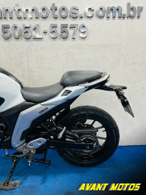 Foto Miniatura Yamaha FAZER 250 2019