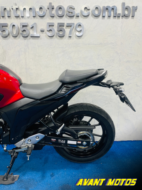Foto Miniatura Yamaha FAZER 250 2024