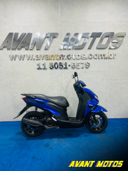 Foto Miniatura Yamaha FLUO 125 2023