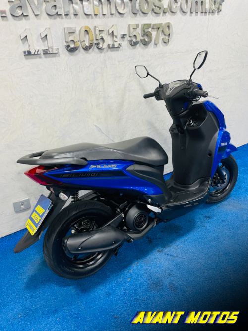 Foto Miniatura Yamaha FLUO 125 2023
