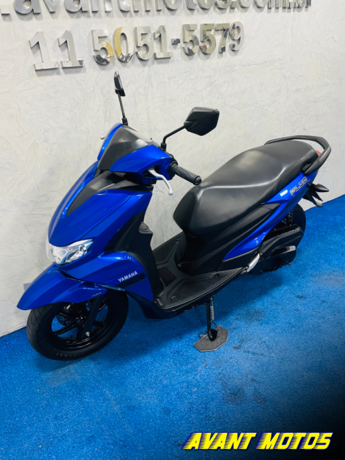 Foto Miniatura Yamaha FLUO 125 2023
