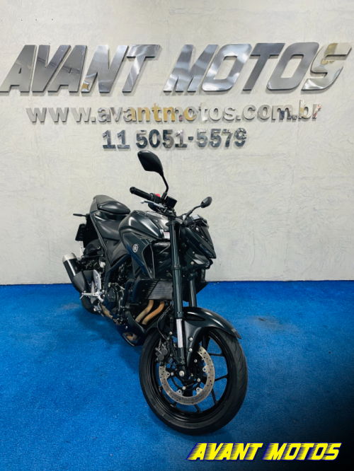 Foto Miniatura Yamaha MT 03 ABS 2023