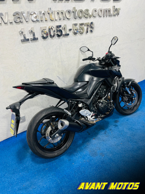 Foto Miniatura Yamaha MT 03 ABS 2023