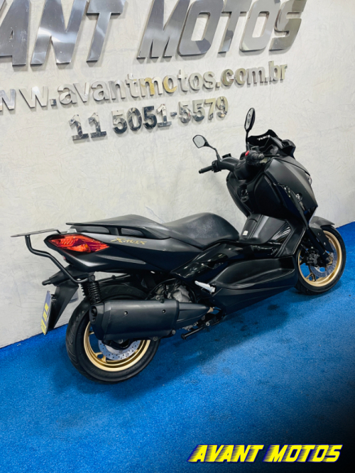 Foto Miniatura Yamaha XMAX 2021