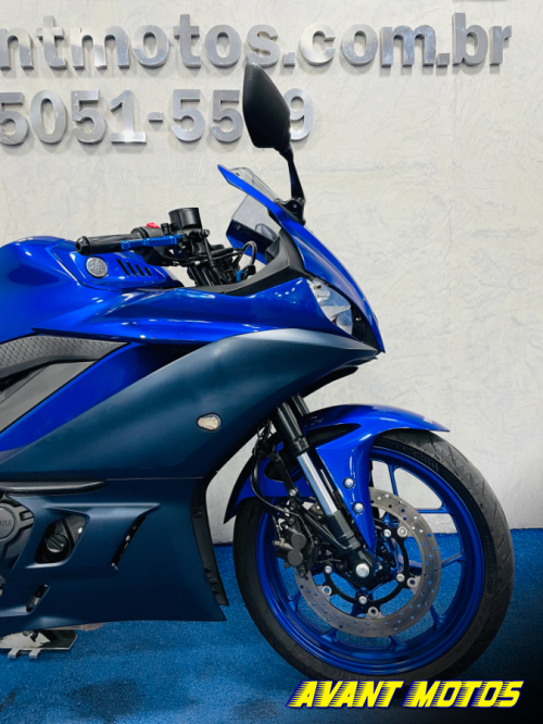 Foto Miniatura Yamaha YZF R3 ABS 2025
