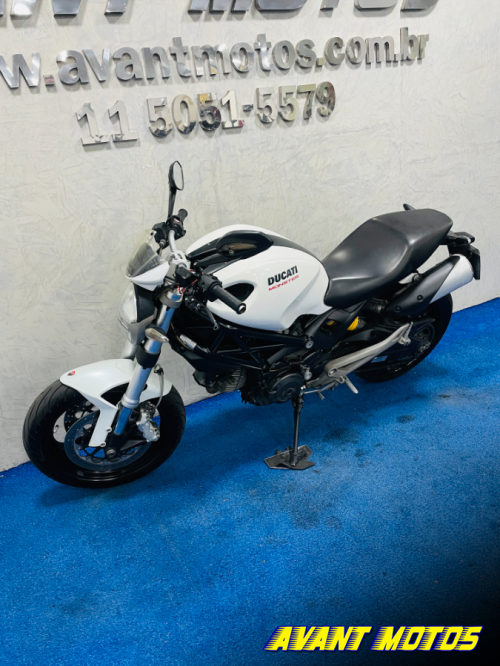 Foto Miniatura Ducati MONSTER 696 2012