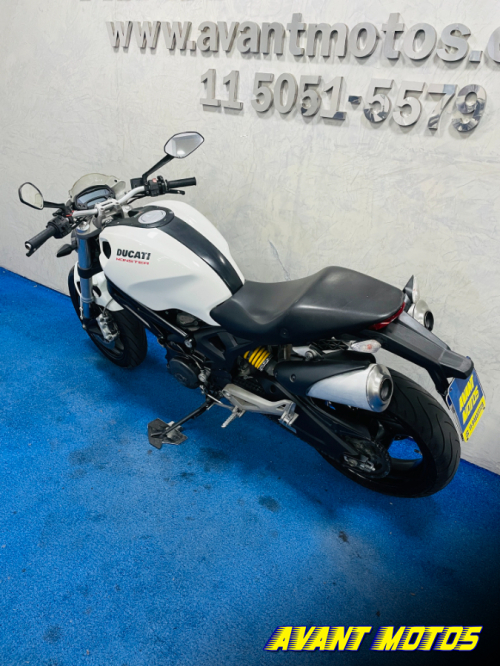 Foto Miniatura Ducati MONSTER 696 2012
