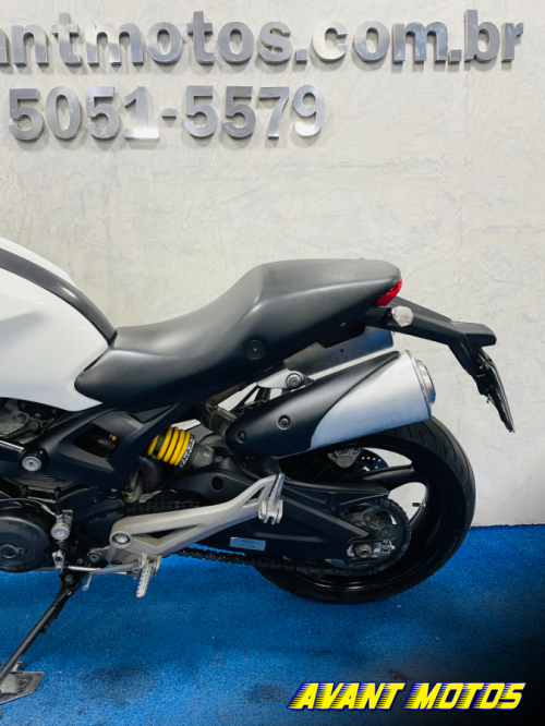 Foto Miniatura Ducati MONSTER 696 2012