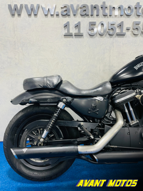 Foto Miniatura Harley Davidson XL 883N 2015