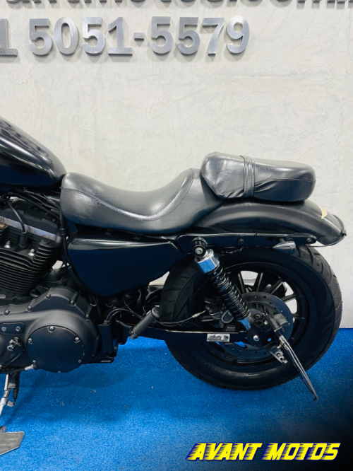 Foto Miniatura Harley Davidson XL 883N 2015