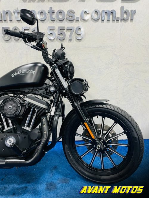 Foto Miniatura Harley Davidson XL 883N IRON 2012