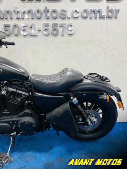 Foto Miniatura Harley Davidson XL 883N IRON 2012