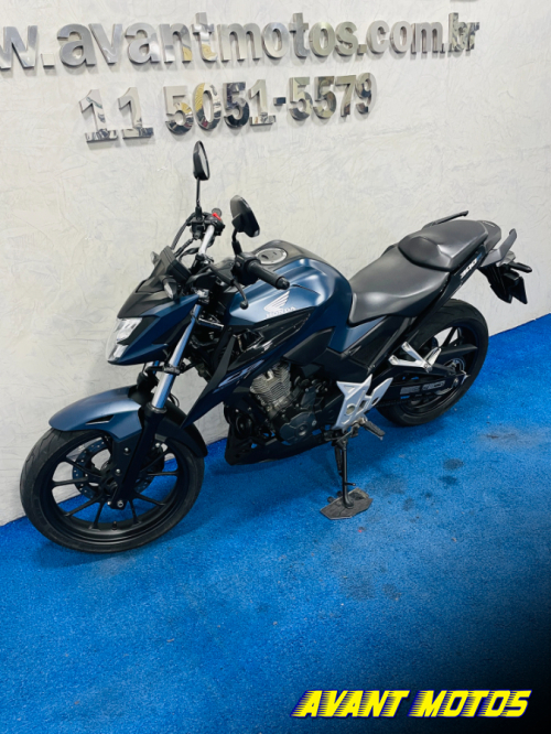 Foto Miniatura Honda CB 300F TWISTER ABS 2025