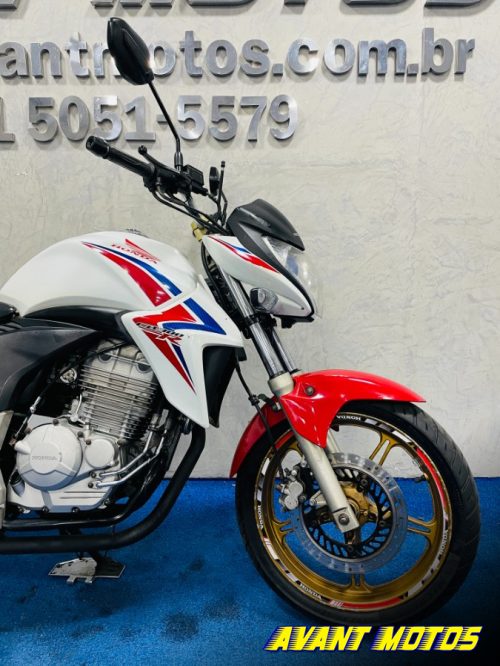 Foto Miniatura Honda CB 300R 2015