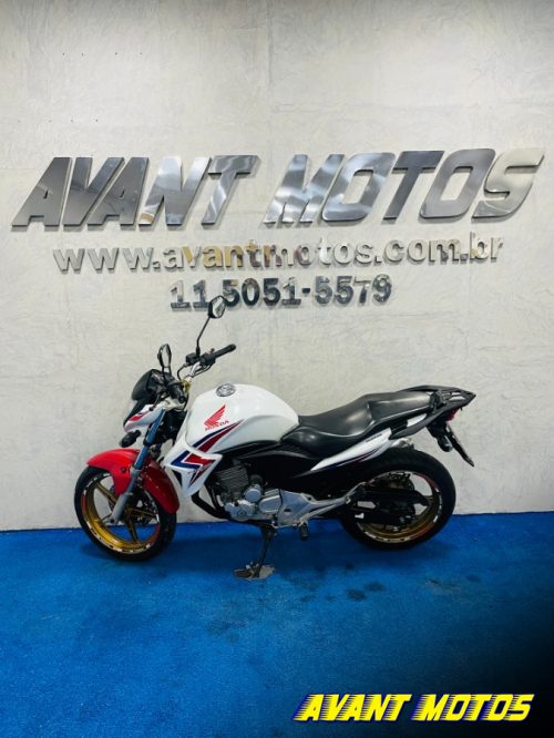 Foto Miniatura Honda CB 300R 2015