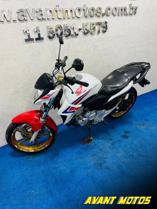 Foto Miniatura Honda CB 300R 2015