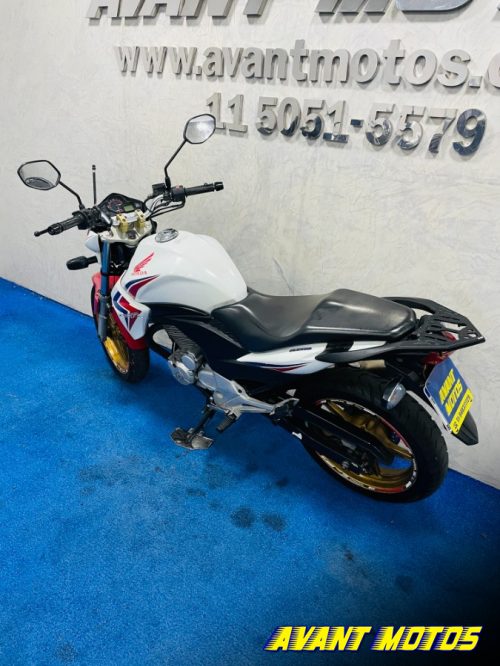 Foto Miniatura Honda CB 300R 2015
