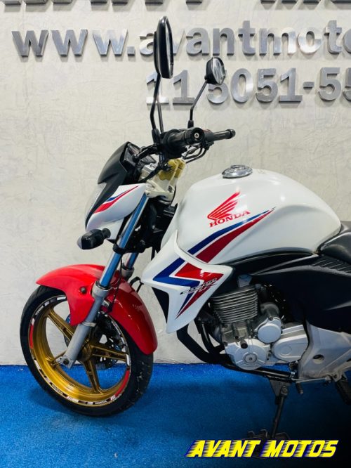 Foto Miniatura Honda CB 300R 2015