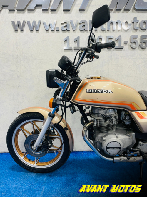 Foto Miniatura Honda CB 400 1983