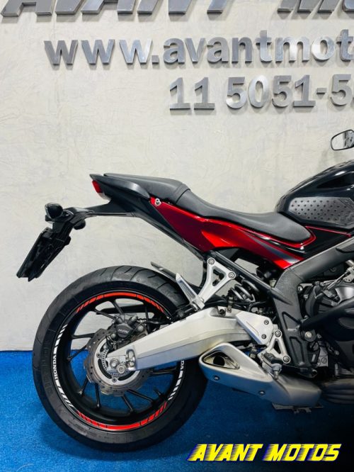 Foto Miniatura Honda CB 650F 2017