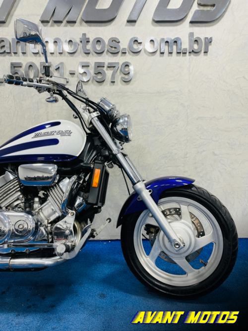 Foto Miniatura Honda MAGNA 750 1996