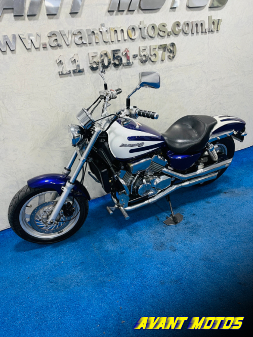 Foto Miniatura Honda MAGNA 750 1996