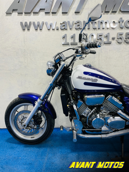 Foto Miniatura Honda MAGNA 750 1996