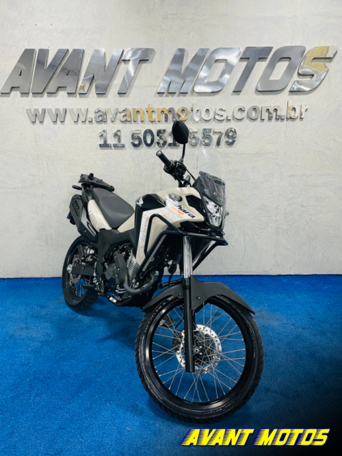 Foto Miniatura Honda XRE 300 SAHARA ADVENTURE 2026