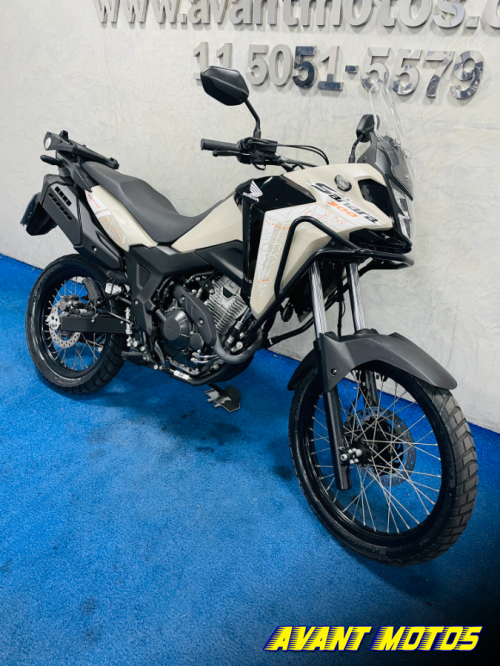 Foto Miniatura Honda XRE 300 SAHARA ADVENTURE 2026