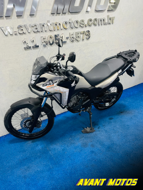 Foto Miniatura Honda XRE 300 SAHARA ADVENTURE 2026