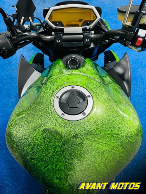 Foto Miniatura Kawasaki Z1000 2011