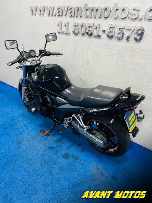 Foto Miniatura Suzuki BANDIT 650N 2006