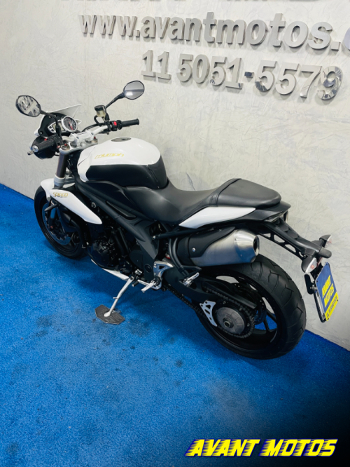Foto Miniatura Triumph SPEED TRIPLE 1050 2014