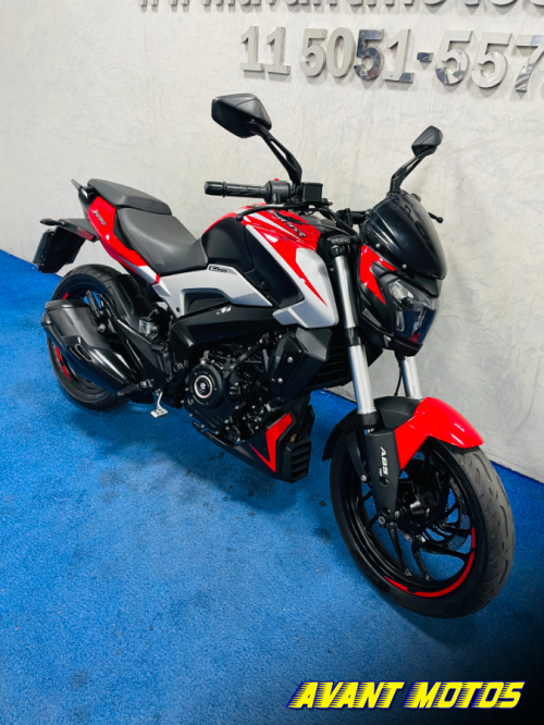 Foto Miniatura Bajaj DOMINAR D250 2025