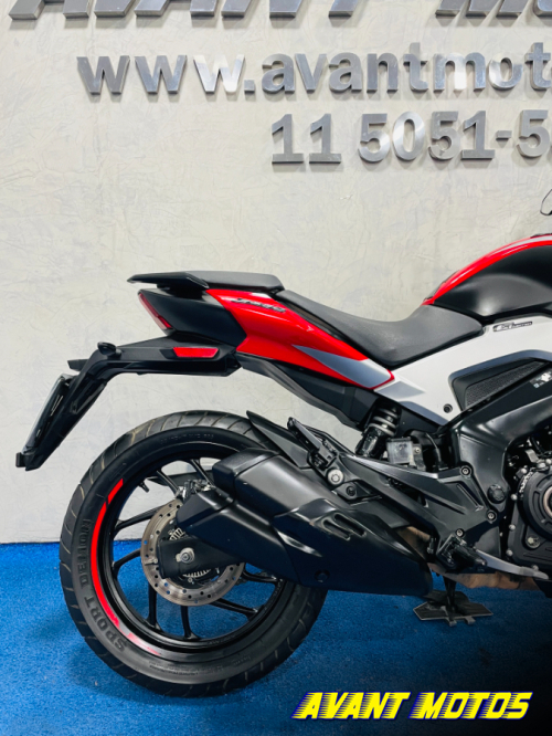 Foto Miniatura Bajaj DOMINAR D250 2025